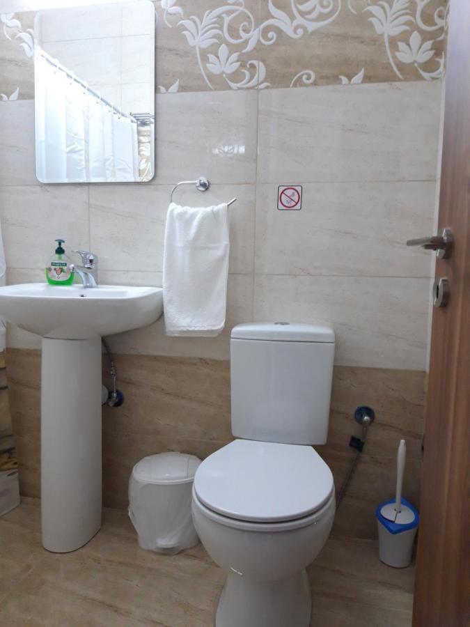 Paphos Costas Two-Bedroom Ground Floor Apartment מראה חיצוני תמונה